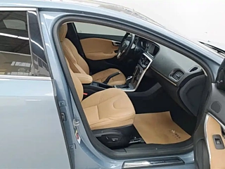VOLVO V40  2019 YEAR T3  ELEGANT EDITION 2019