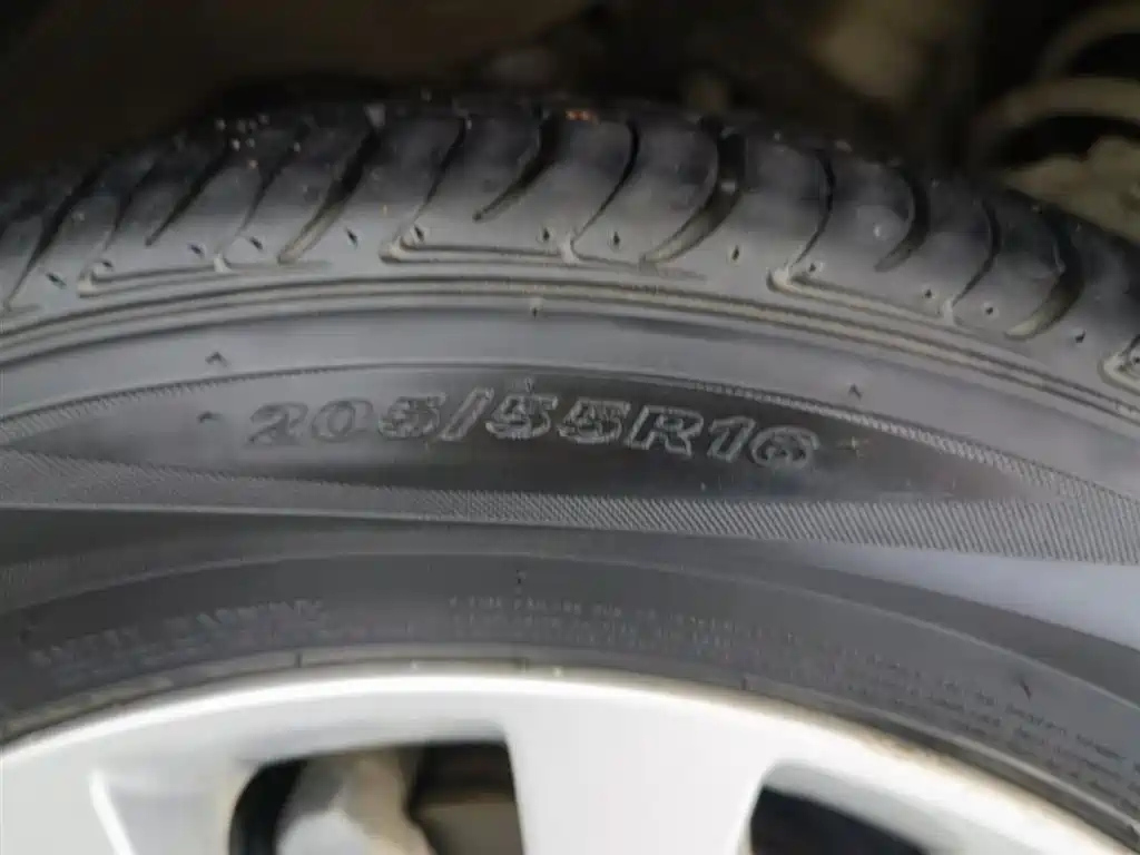 HYUNDAI ELANTRA 2016