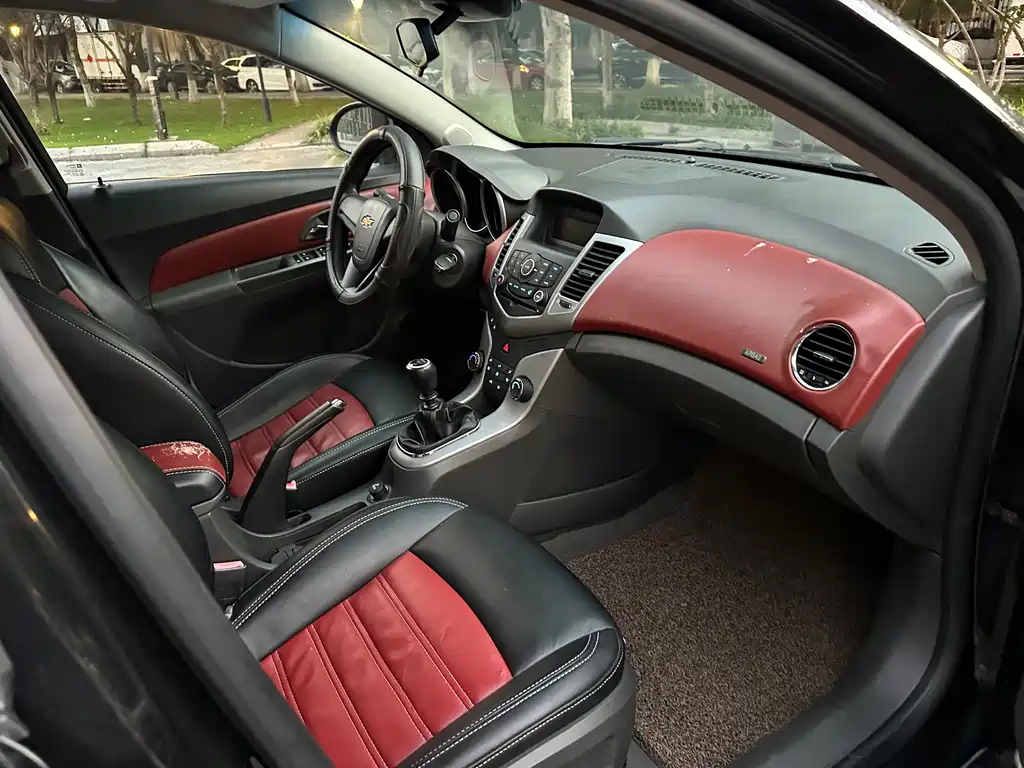 CHEVROLET CRUZE 2014