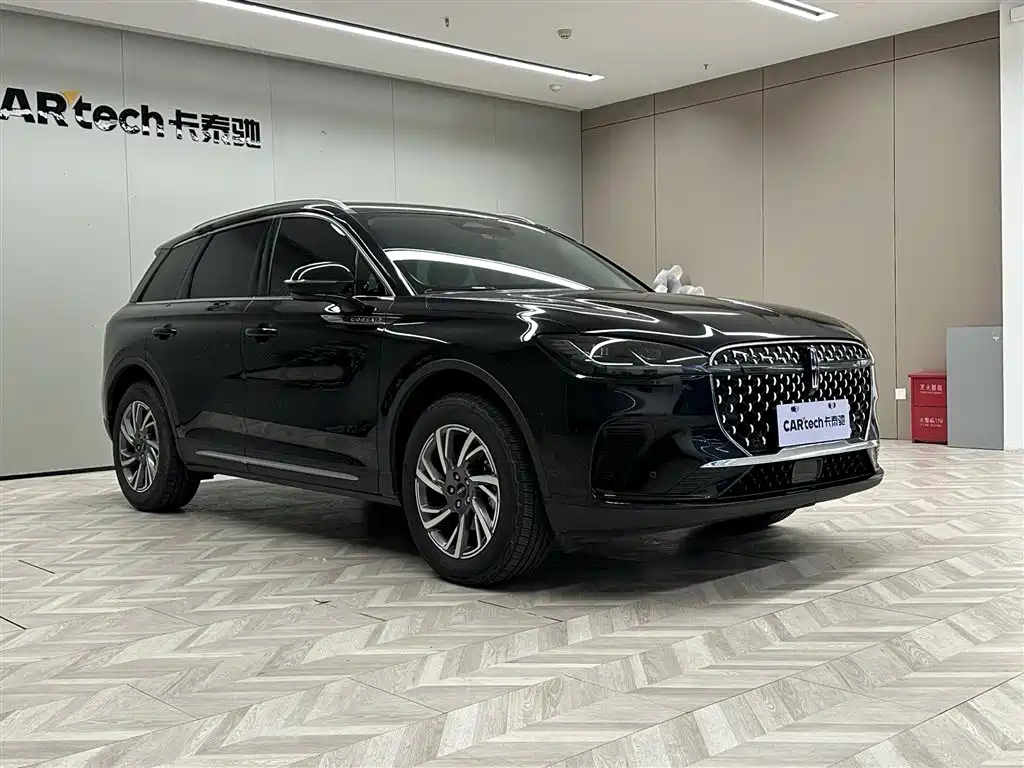 LINCOLN ADVENTURER 2023