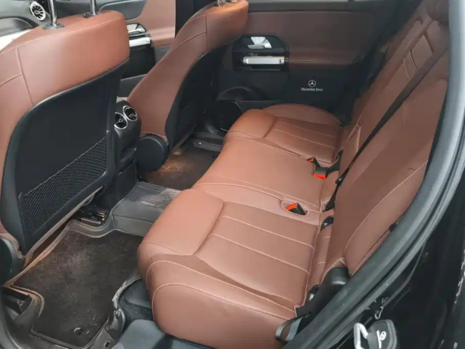 MERCEDES BENZ GLB 2025