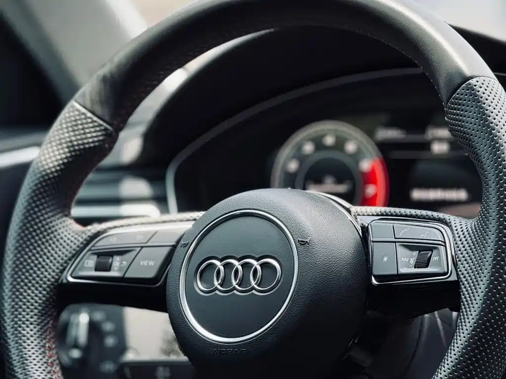 AUDI A4L 2020