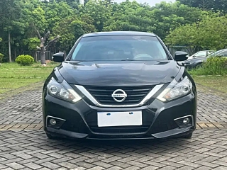 NISSAN TEANA 2017