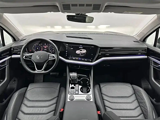 VOLKSWAGEN TOUAREG  2023 YEAR 3.0TSI SHARP & 2023