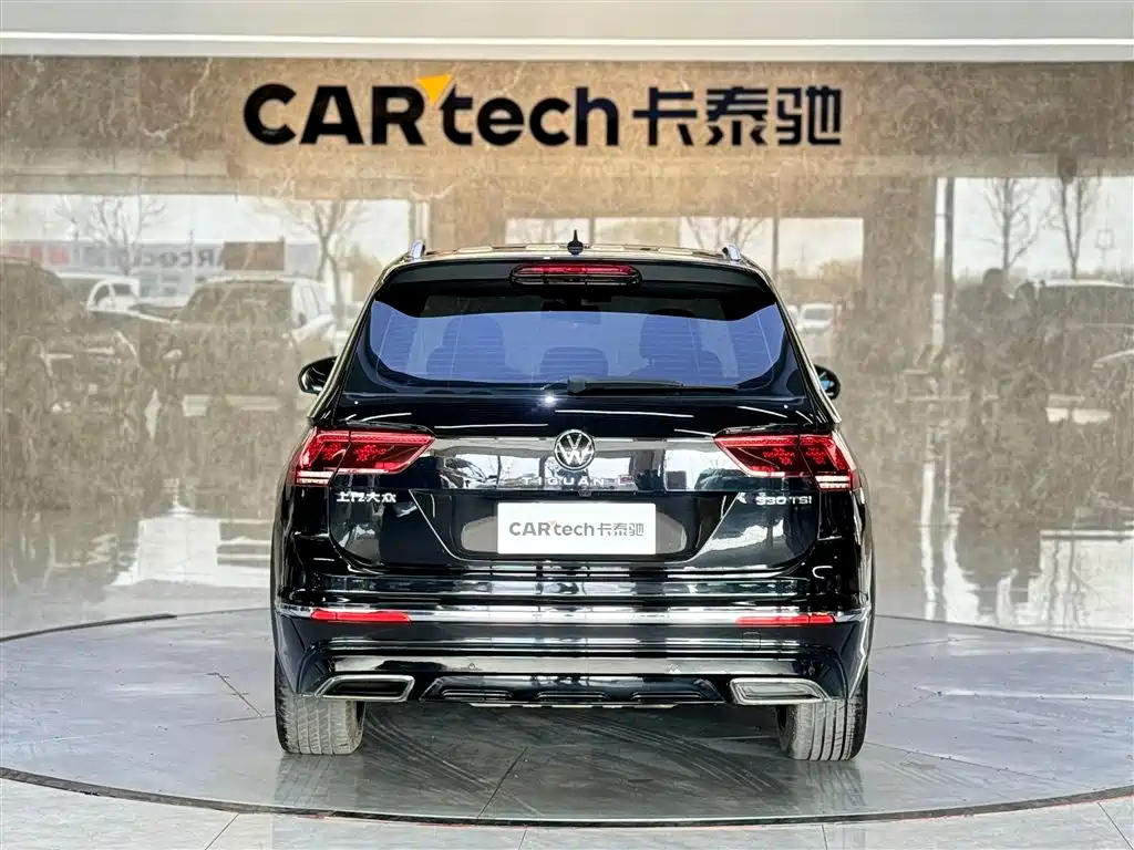 VOLKSWAGEN TIGUAN L 2021