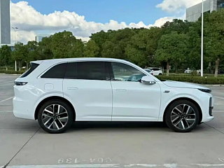 LI AUTO L6  2024 YEAR MAX 2024