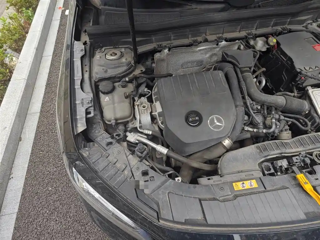 MERCEDES BENZ GLB 2021