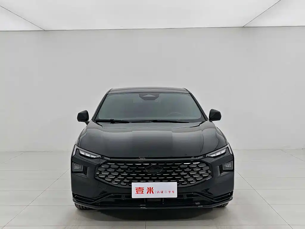 FORD MONDEO 2025
