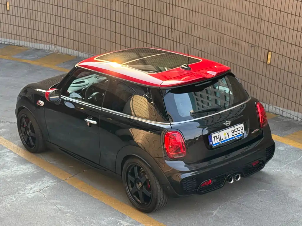 MINI JCW 2020