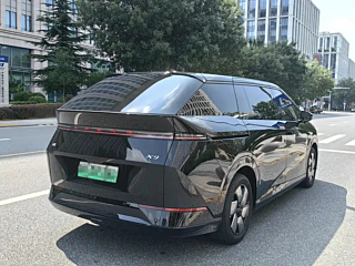 XPENG MOTORS X9  2024 YEAR 610 RANGE PRO 2024