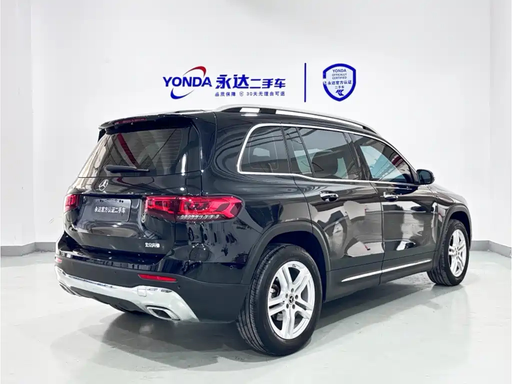 MERCEDES BENZ GLB 2023