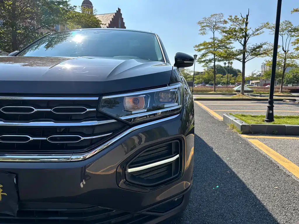 VOLKSWAGEN TAYRON 2019