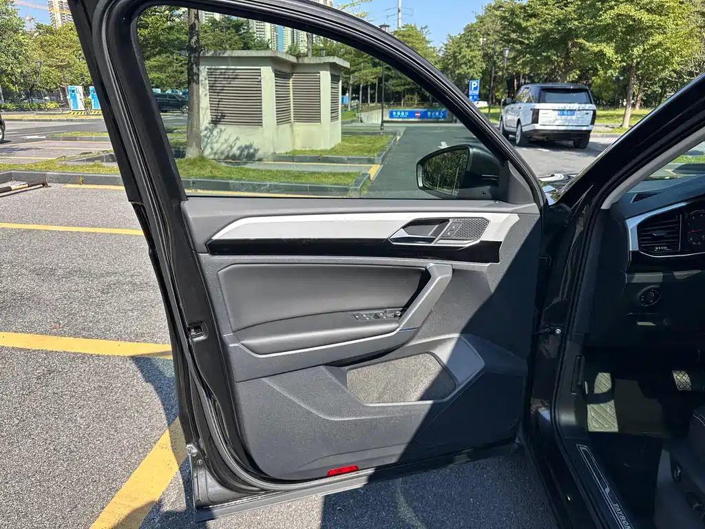 VOLKSWAGEN TAYRON 2019