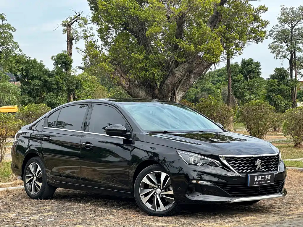 PEUGEOT 408 2020