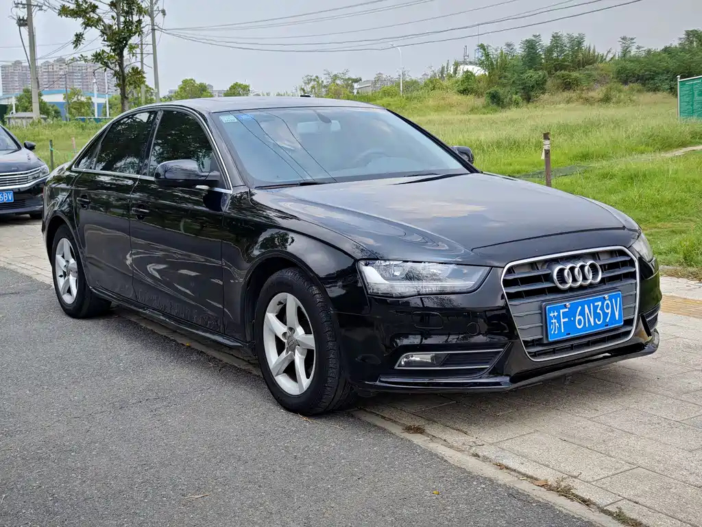 AUDI A4L 2013
