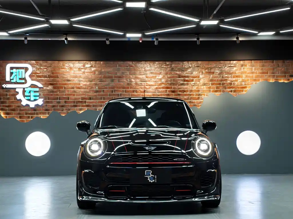 MINI JCW 2020