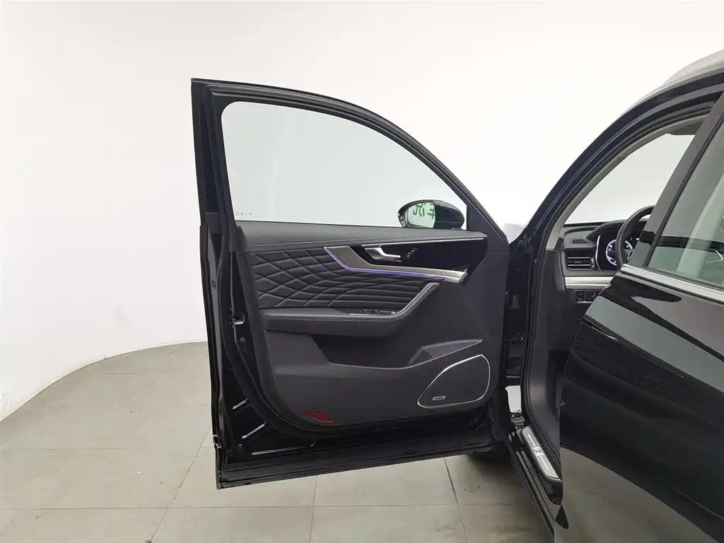 HONGQI HS5 2022