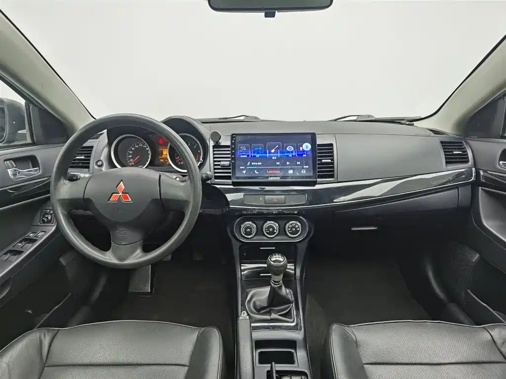 MITSUBISHI LANCER EX 2013