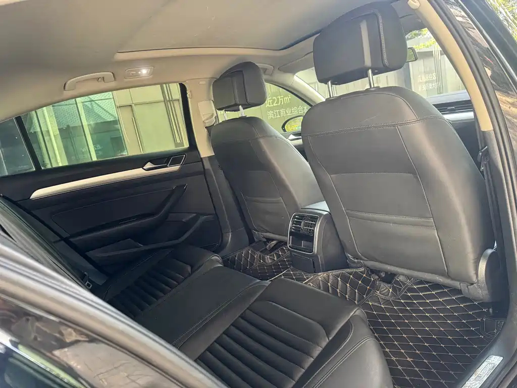 VOLKSWAGEN MAGOTAN 2017