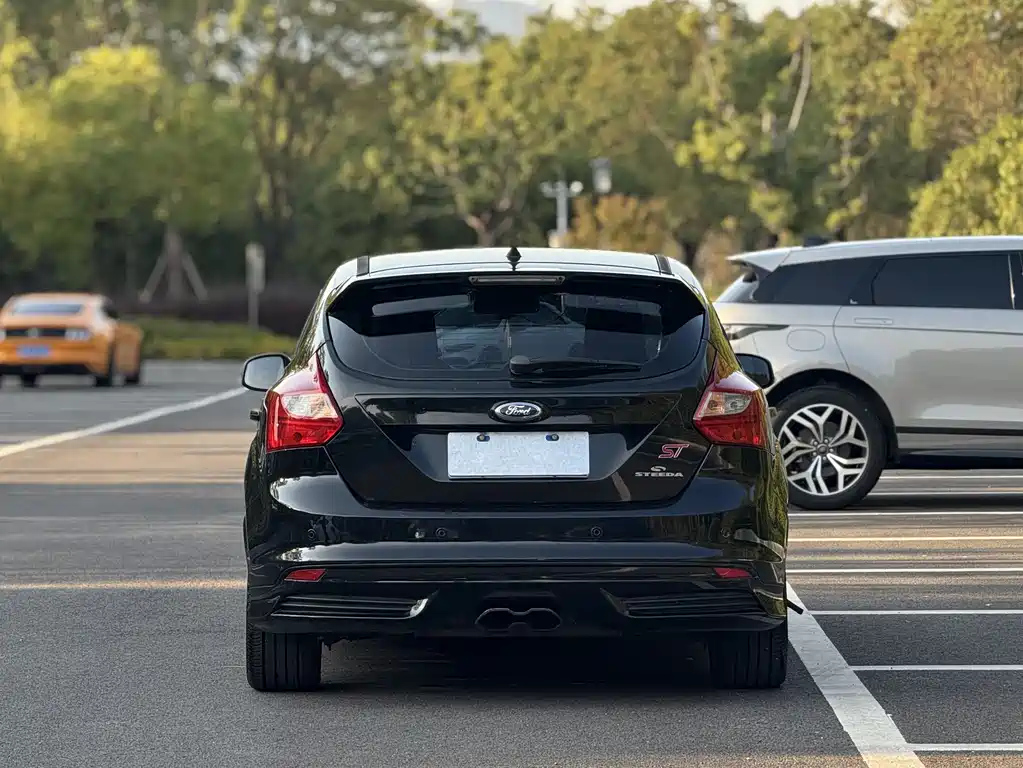 FORD FOCUS IMPORT 2015