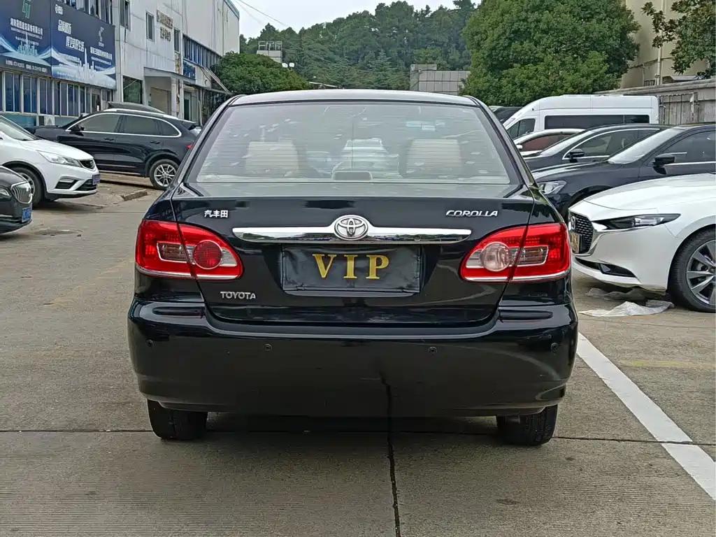 TOYOTA COROLLA 2011