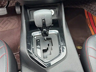SOUEAST DX3  2018 YEAR 1.5T CVT PREMIUM 2018