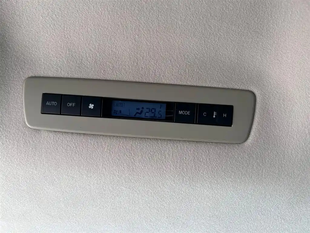 MAZDA 8 2013
