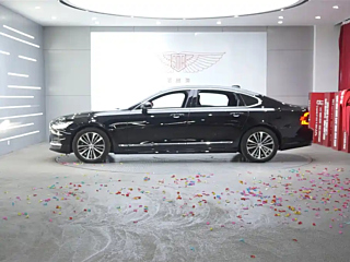 VOLVO S90 2024