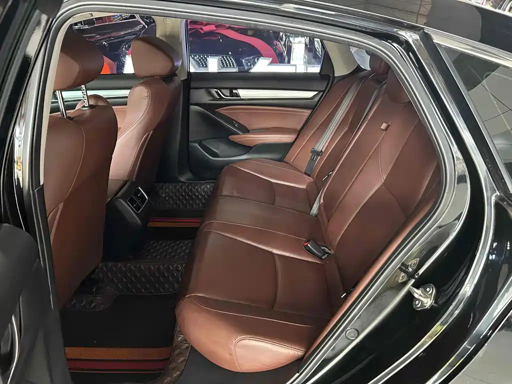 HONDA INSPIRE 2019
