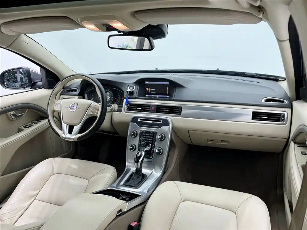 VOLVO S80L 2015