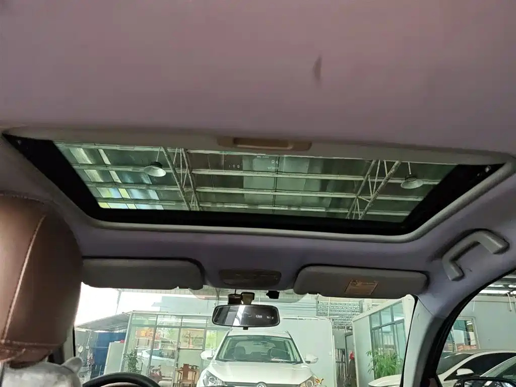 ZOTYE Z300 2016