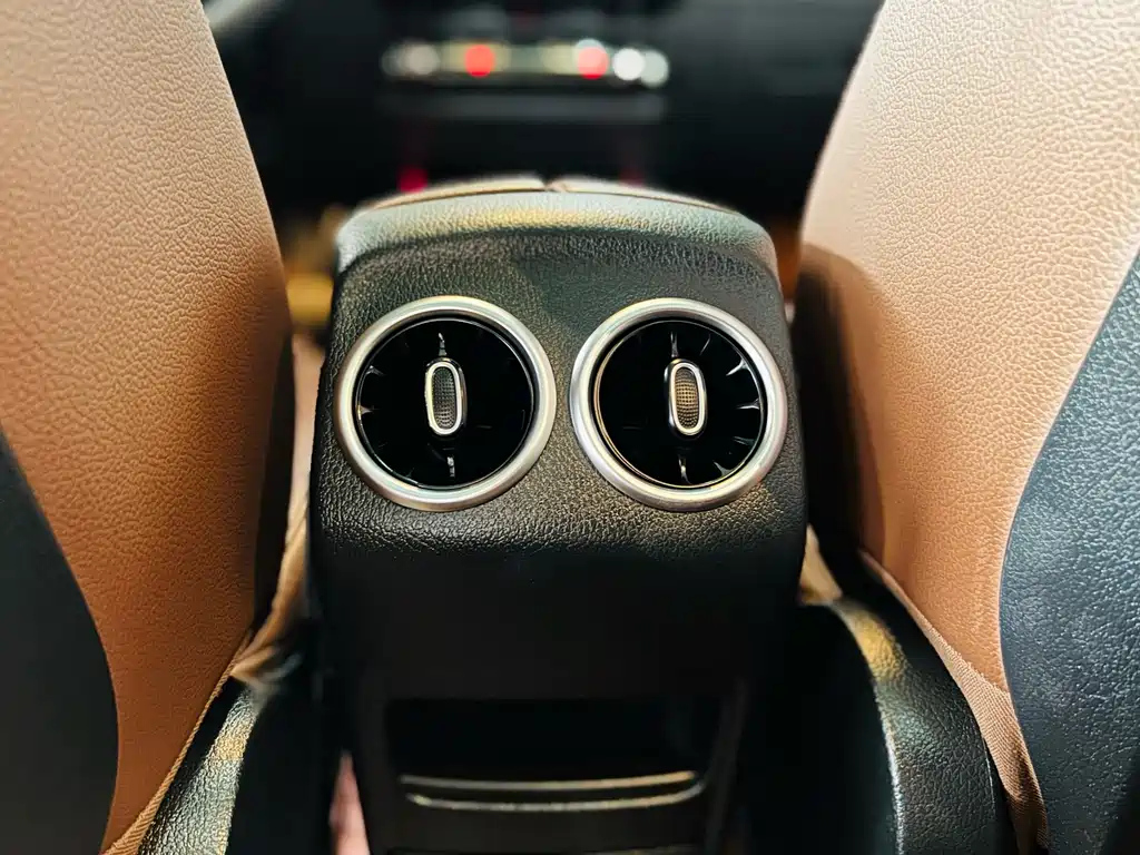MERCEDES BENZ GLB 2022