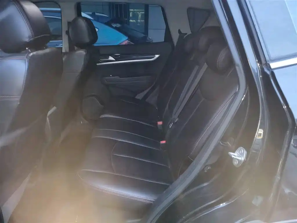 DONGFENG AEOLUS AX7 2016