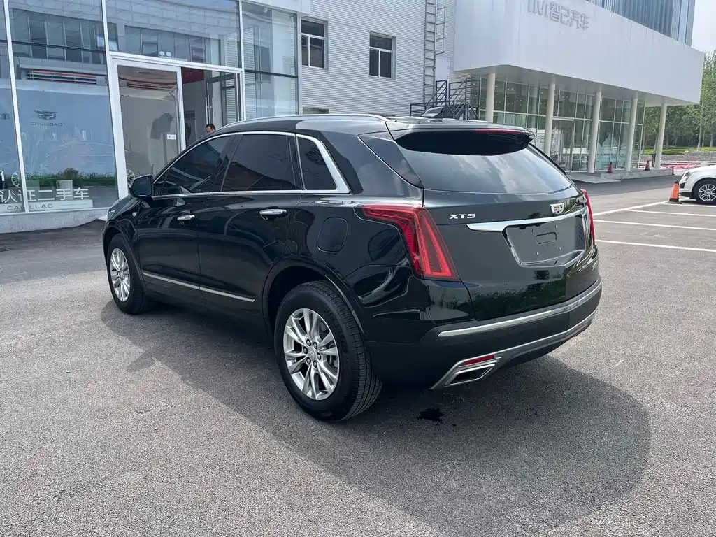 CADILLAC XT5 2022