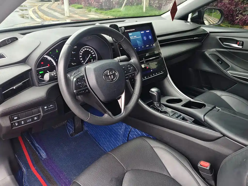 TOYOTA AVALON 2022