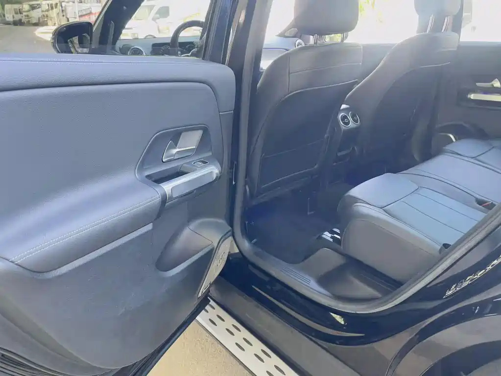 MERCEDES BENZ GLB 2020