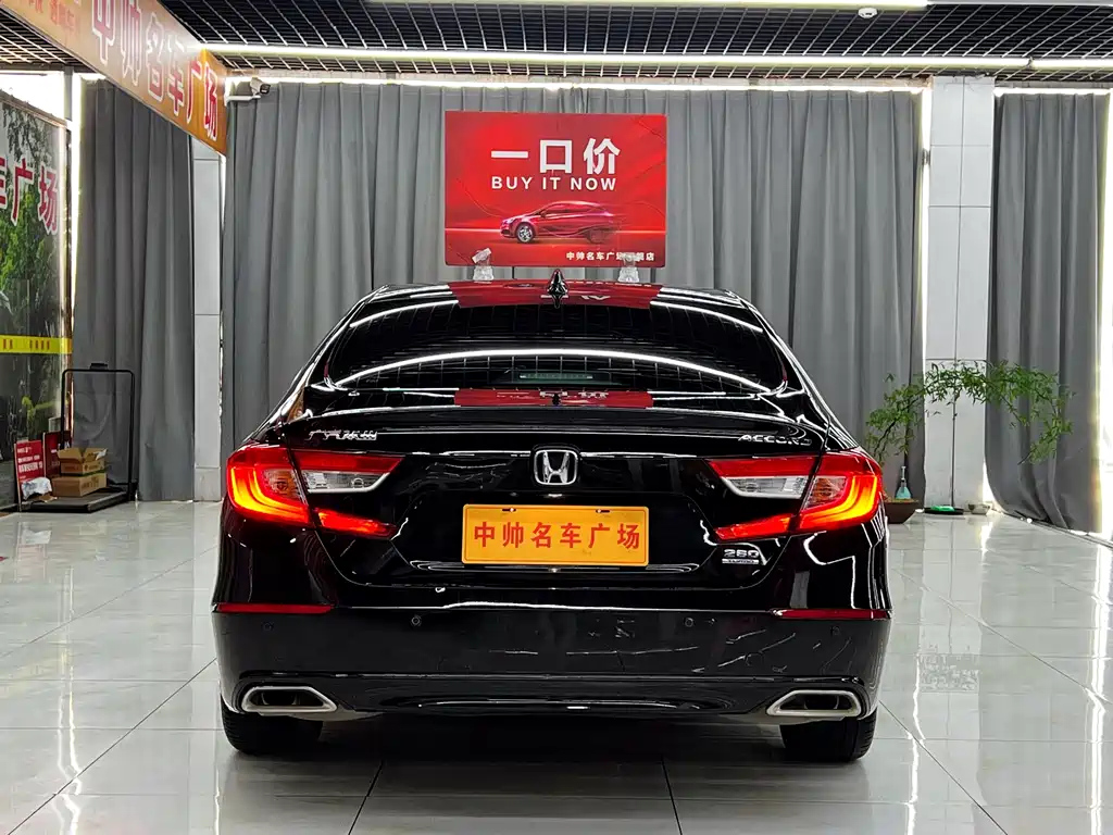 HONDA ACCORD 2018