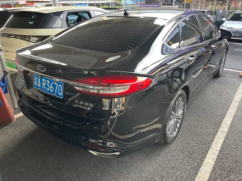 FORD MONDEO 2017