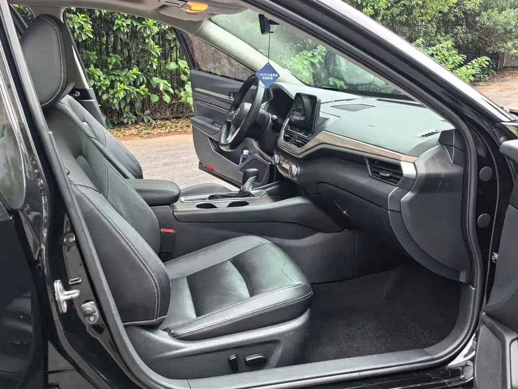 NISSAN TEANA 2021