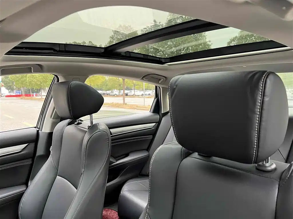 HONDA INSPIRE 2020