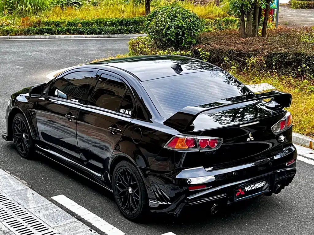 MITSUBISHI LANCER EX 2011