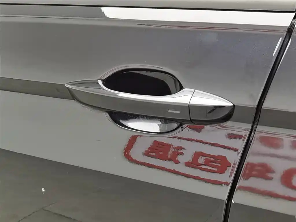VOLKSWAGEN TIGUAN L 2021