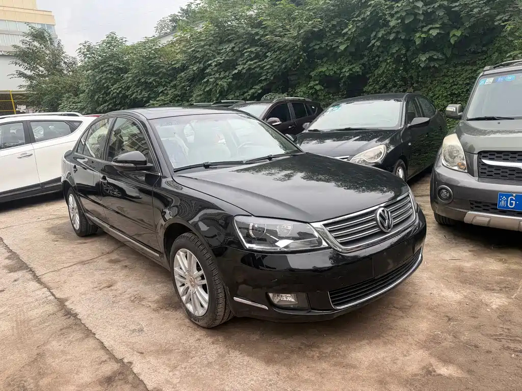 VOLKSWAGEN PASSAT LINGYU 2009
