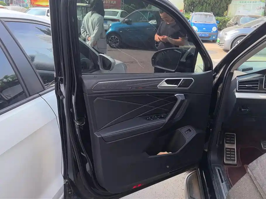 car slider