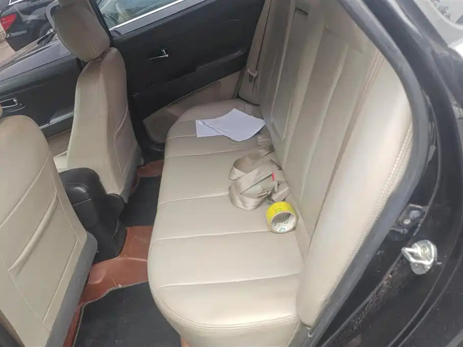 HYUNDAI CELESTA 2011