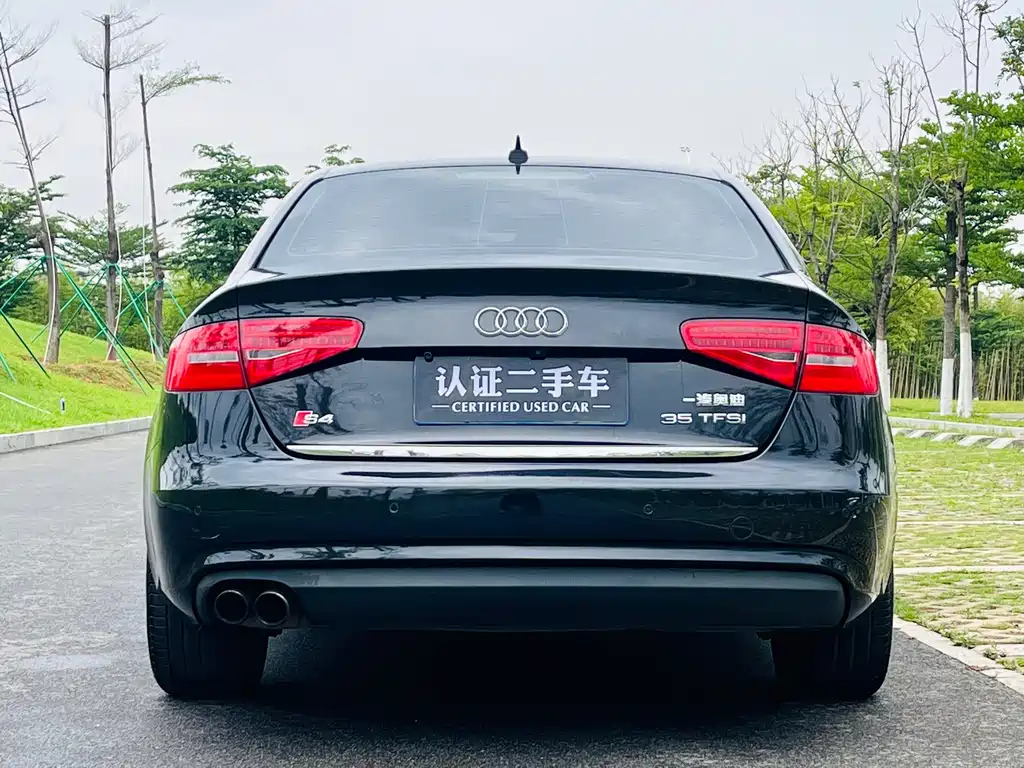 AUDI A4L 2015
