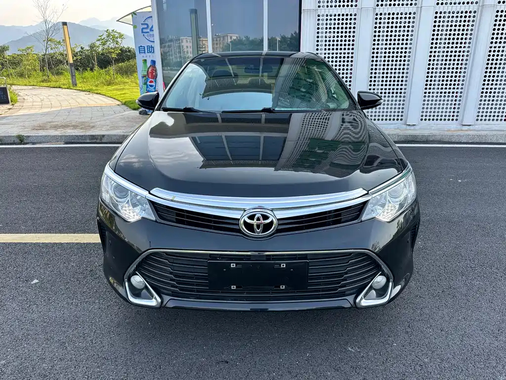 TOYOTA CAMRY 2017