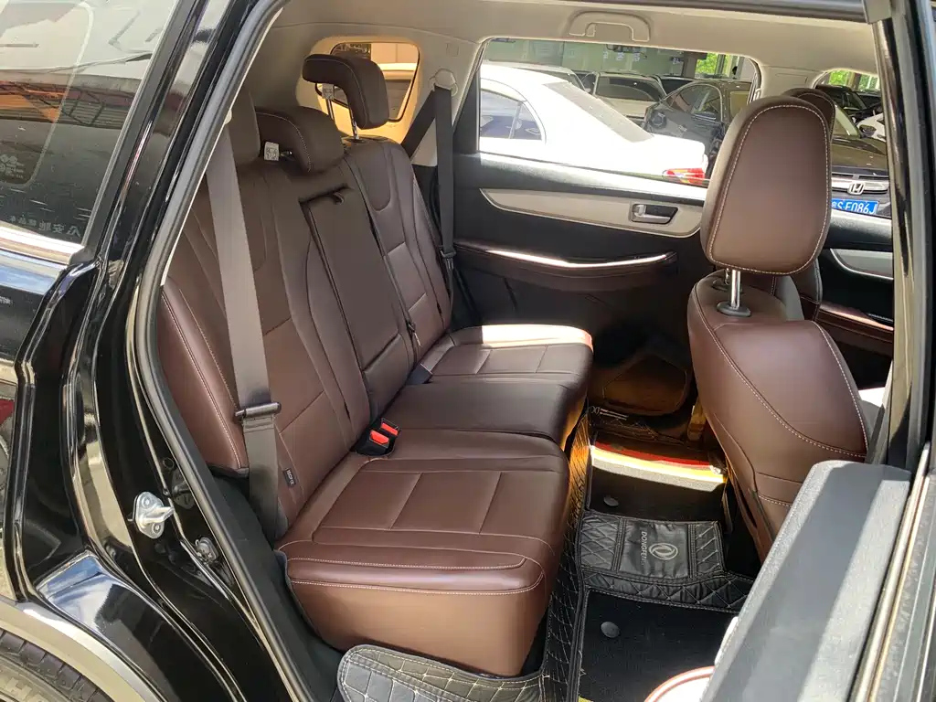 DONGFENG FORTHING T5 2022