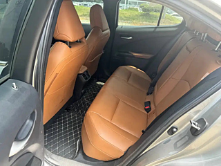LEXUS UX NEW ENERGY 2020 YEAR 300E . EDITION 2020