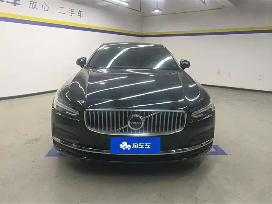 VOLVO S90 2024